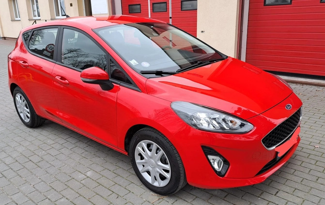 Ford Fiesta cena 47000 przebieg: 42800, rok produkcji 2021 z Toruń małe 16